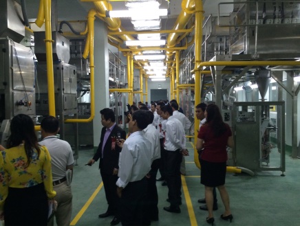 速凍肉丸包裝機(jī)客戶現(xiàn)場(chǎng)